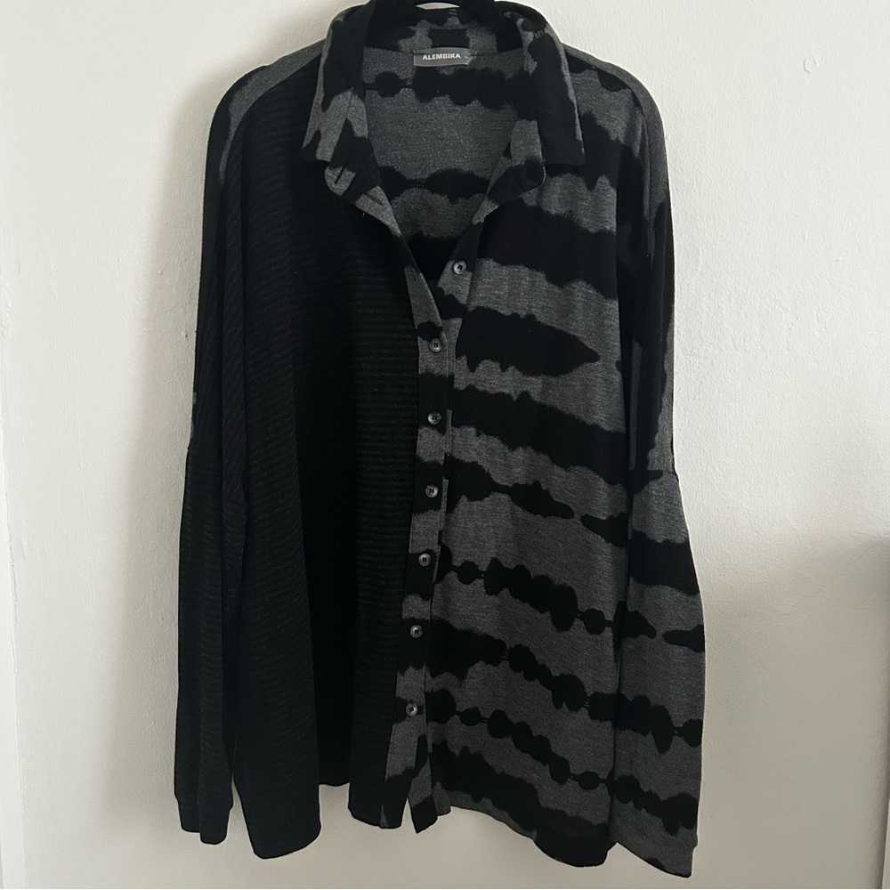 Alembika Button-Up Cardigan size XL